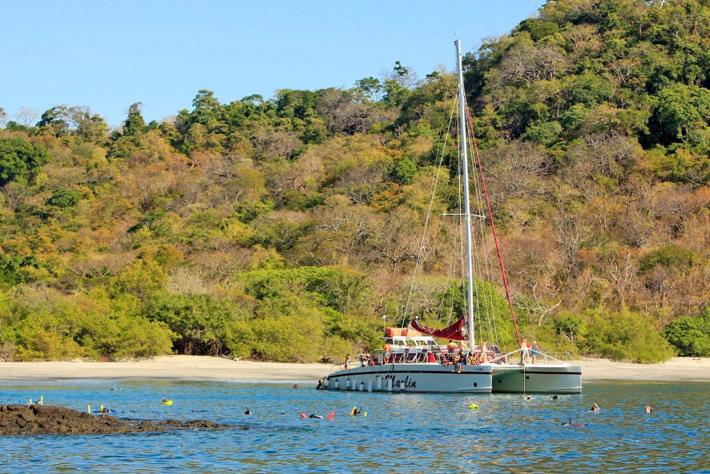 Visit Secluded Costa Rican beaches by Catamaran 